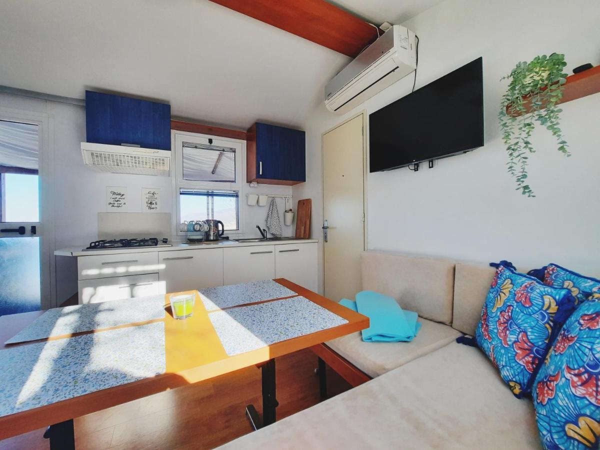 Mobile Home Fantasea Нови Винодолски Екстериор снимка